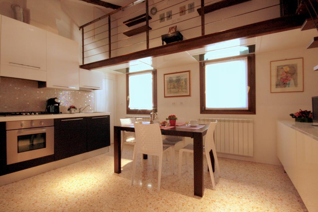 Biennale Apartment เวนิส ภายนอก รูปภาพ